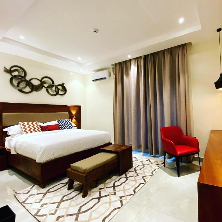 Millennium Terrace Hotel 3*